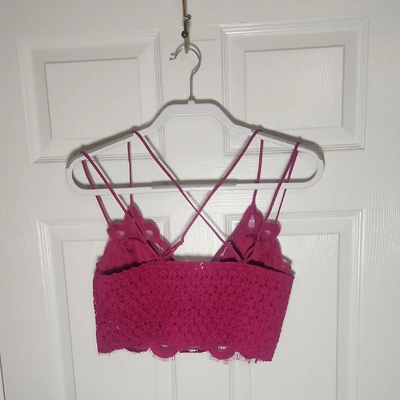 Zenana Outfitters Magenta Lace Top - Picture 3 of 4
